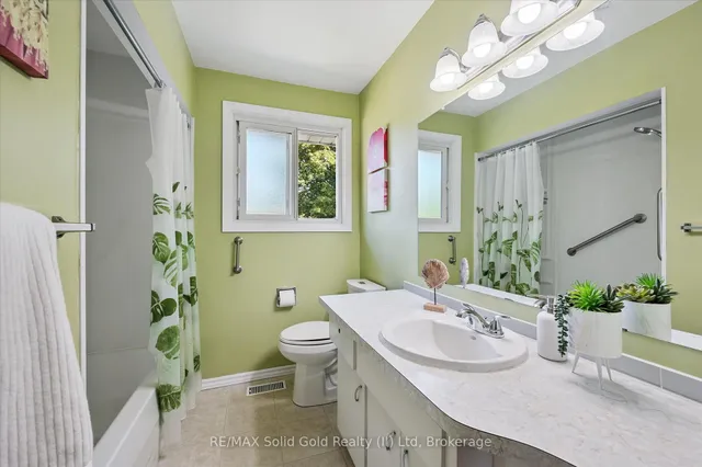 Additional image 20 of 32 Lambert Pl