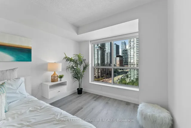 Additional image 7 of 410 Queens Quay Unit 1407