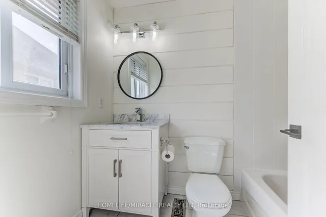 Additional image 29 of 124 Winding Wood Cres