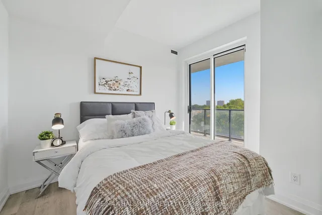 Additional image 15 of 2369 Danforth Ave Unit 513