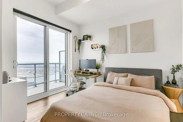 Additional image 23 of 10 Prince Arthur Ave Unit 403