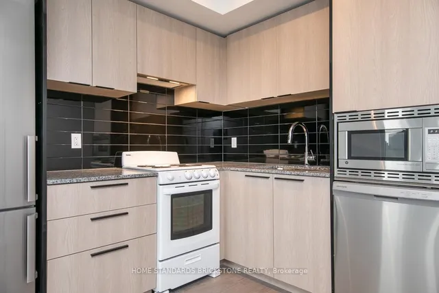 Additional image 7 of 501 Yonge St Unit 3010