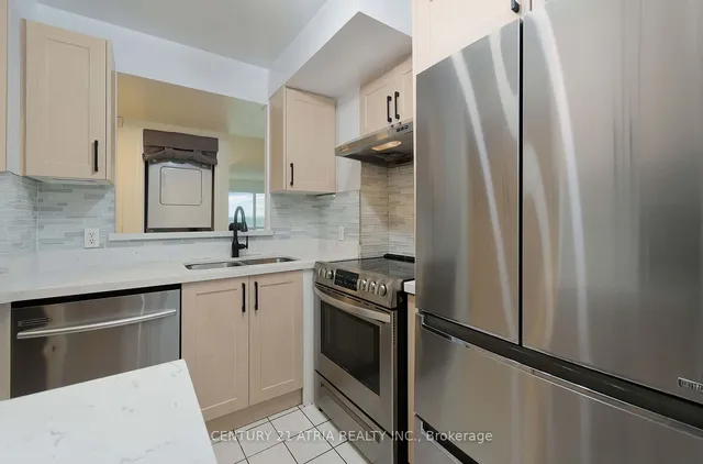 Additional image 40 of 8 Lee Centre Dr Unit 710