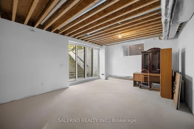 Additional image 37 of 11 Compton Cres