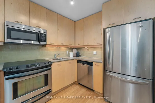 Additional image 7 of 201 Carlaw Ave Unit 239