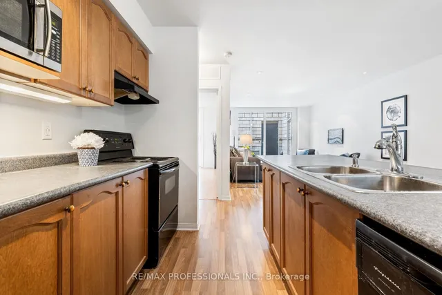 Additional image 11 of 3400 Lake Shore Blvd Unit 104