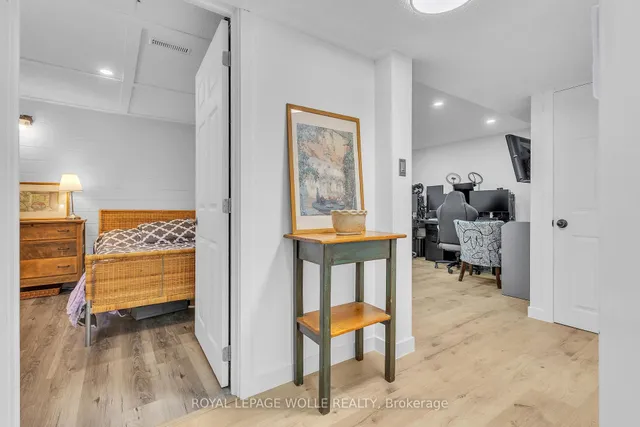 Additional image 27 of 110 Shadeland Cres