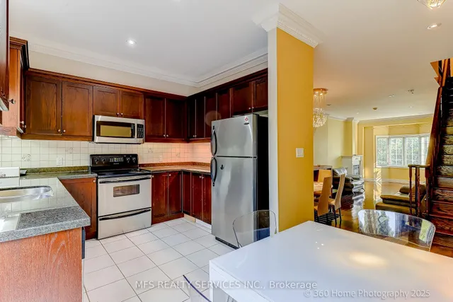 Additional image 9 of 132 B Finch Ave