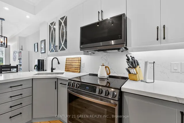Additional image 8 of 3531 Lake Shore Blvd Unit 316