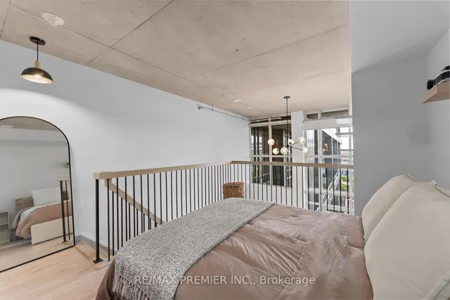 Additional image 24 of 5 Hanna Ave Unit 301