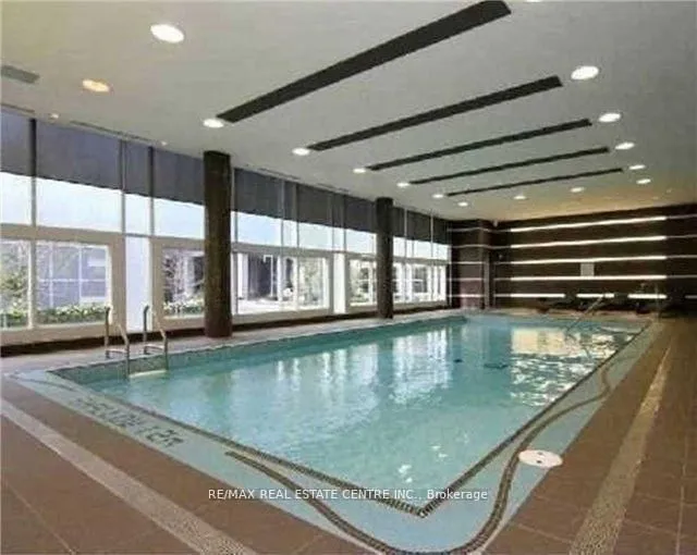 Additional image 13 of 80 Marine Parade Dr Unit 1906