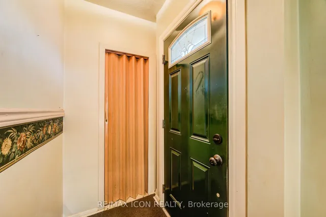 Additional image 8 of 105 Lorne Cres