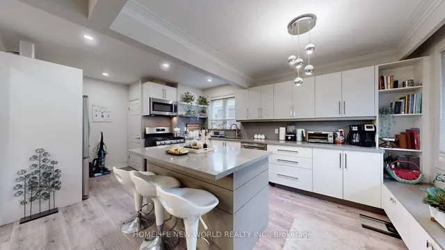 Additional image 10 of 11 Elynhill Dr