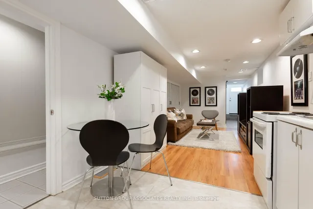 Additional image 20 of 138A Cedric Ave