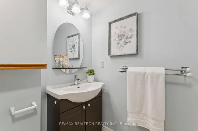 Additional image 37 of 150 Alton Towers Circ Unit 1503