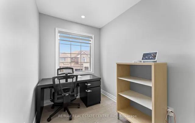 Additional image 33 of 32 Viewcrest Circ Unit 32