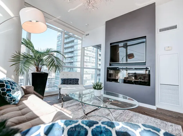 Additional image 14 of 55 Bremner Blvd Unit 4501