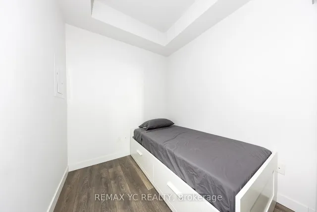 Additional image 11 of 8 Eglinton Ave Unit 4801