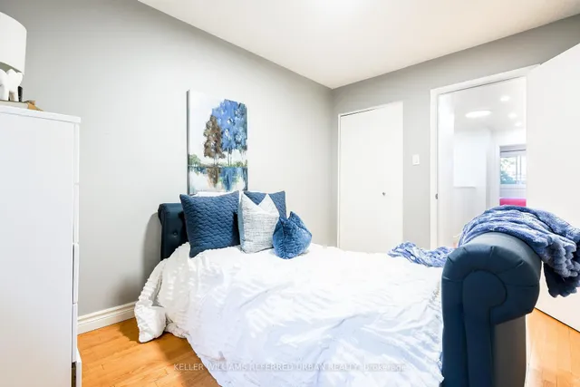 Additional image 33 of 84 Lowry Sq