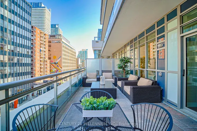 89 Dunfield Ave Unit 405