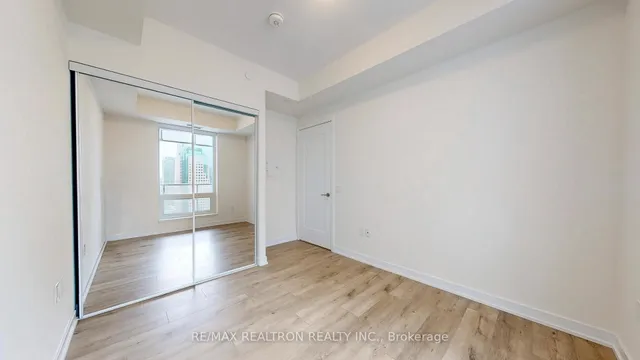 Additional image 24 of 28 Freeland St Unit 1802