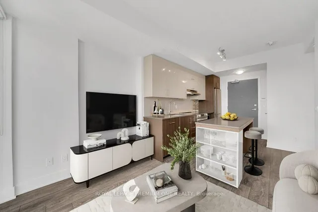 Additional image 5 of 188 Fairview Mall Dr Unit 1608