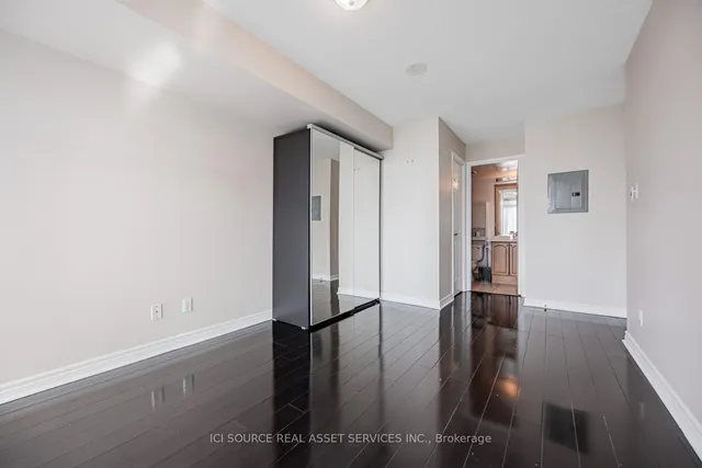 Additional image 11 of 51 Lower Simcoe St Unit 808