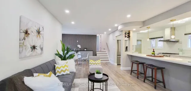 Additional image 11 of 53 Marblemount Cres