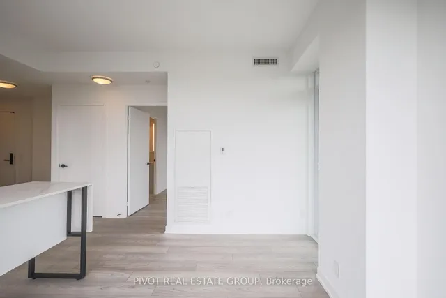 Additional image 8 of 285 Dufferin St Unit 1508