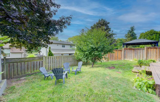 Additional image 34 of 43 Winding Way