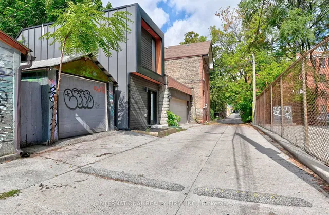 Additional image 34 of 717 Palmerston Ave