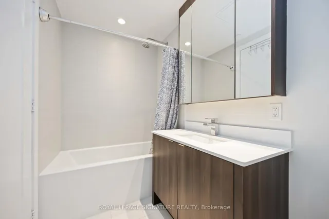 Additional image 16 of 1 Edgewater Dr Unit G PH 29