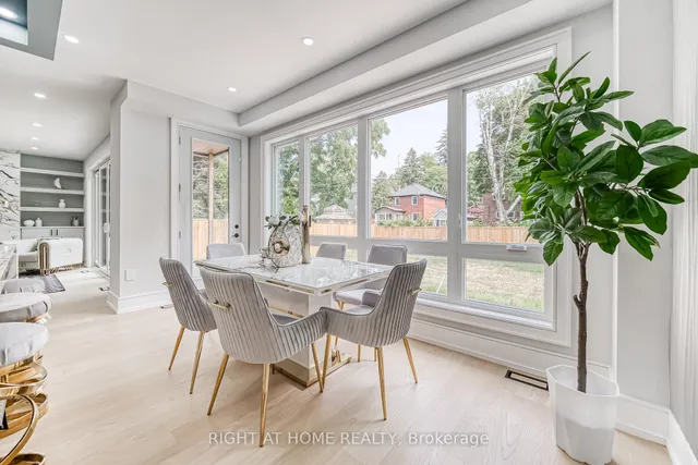 Additional image 18 of 203 Scarboro Cres