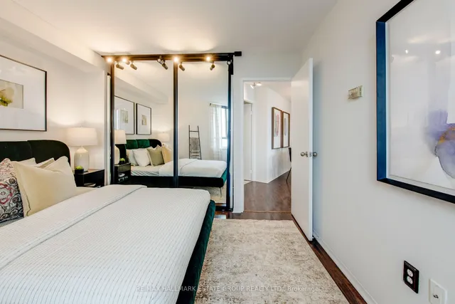 Additional image 20 of 270 Queens Quay Unit 1102