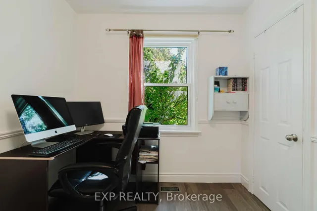Additional image 23 of 30 Ronway Cres