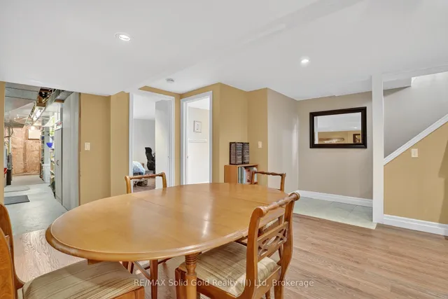 Additional image 36 of 14 Carnaby Cres