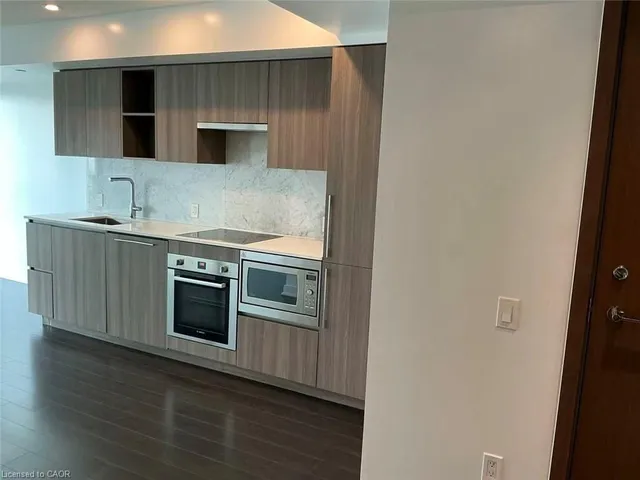 Additional image 8 of 17 Bathurst St Unit 1605