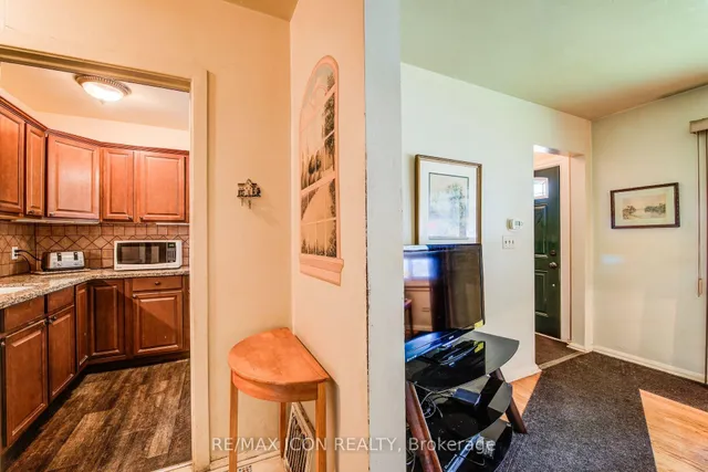 Additional image 17 of 105 Lorne Cres