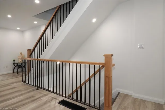 Additional image 34 of 50 Westmount Rd Unit 8