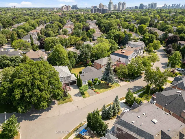 Additional image 37 of 102 Yorkminster Rd