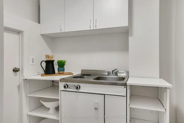 Additional image 43 of 106 Leyton Ave