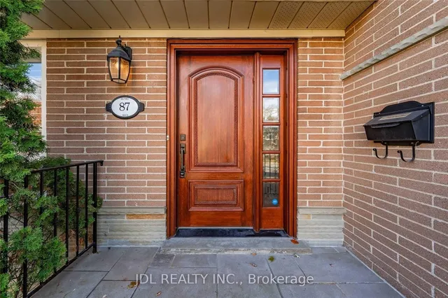 Additional image 3 of 87 Munro Blvd