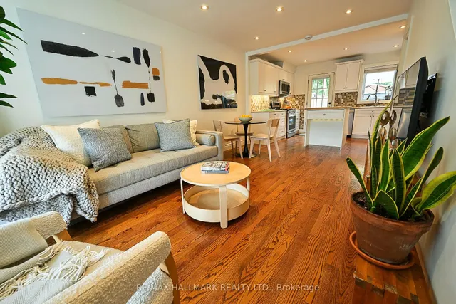 Additional image 4 of 3318 Bathurst St