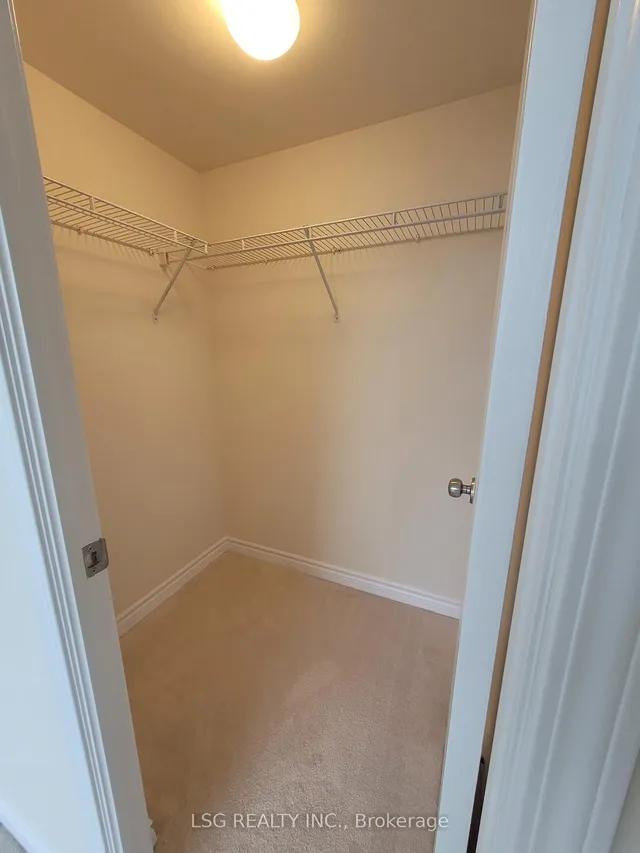 Additional image 16 of 8 Rean Dr Unit 906