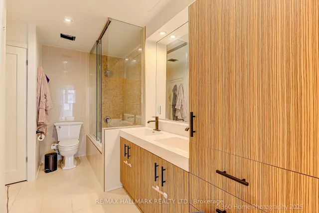 Additional image 18 of 500 Richmond St Unit 333