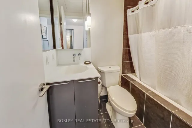 Additional image 14 of 650 King St Unit 711