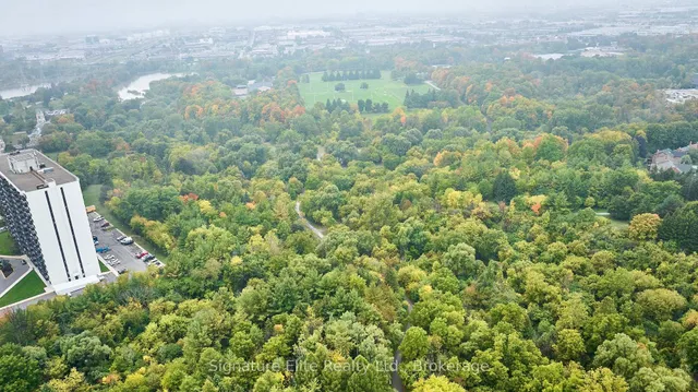 Additional image 37 of 31 Coneflower Cres Unit 37