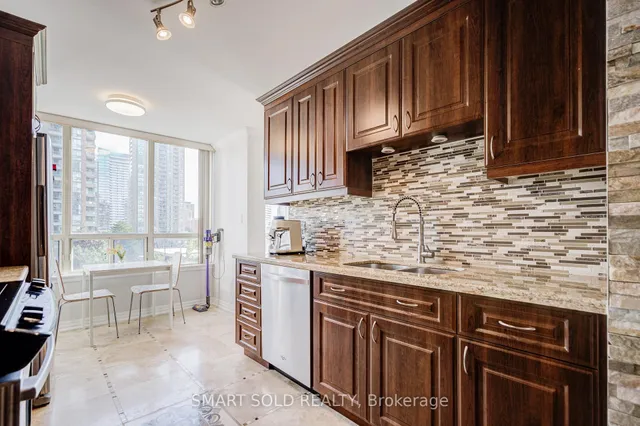 Additional image 9 of 7 Bishop Ave Unit 516