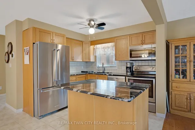 Additional image 12 of 67 Tottenham St