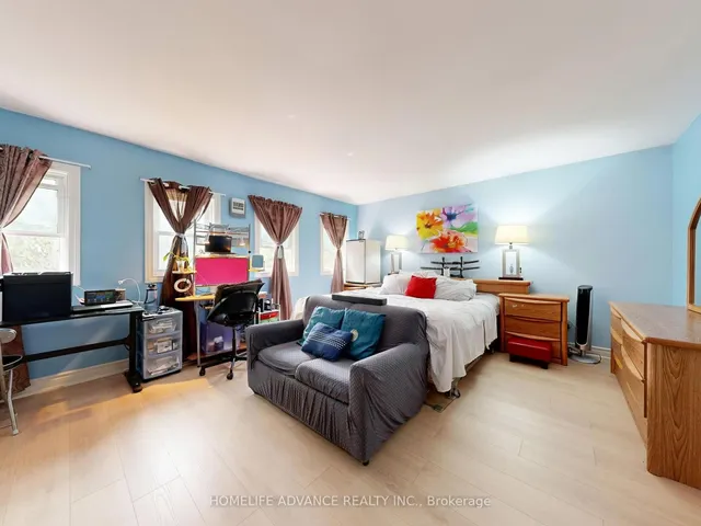 Additional image 26 of 75 Mossbrook Cres